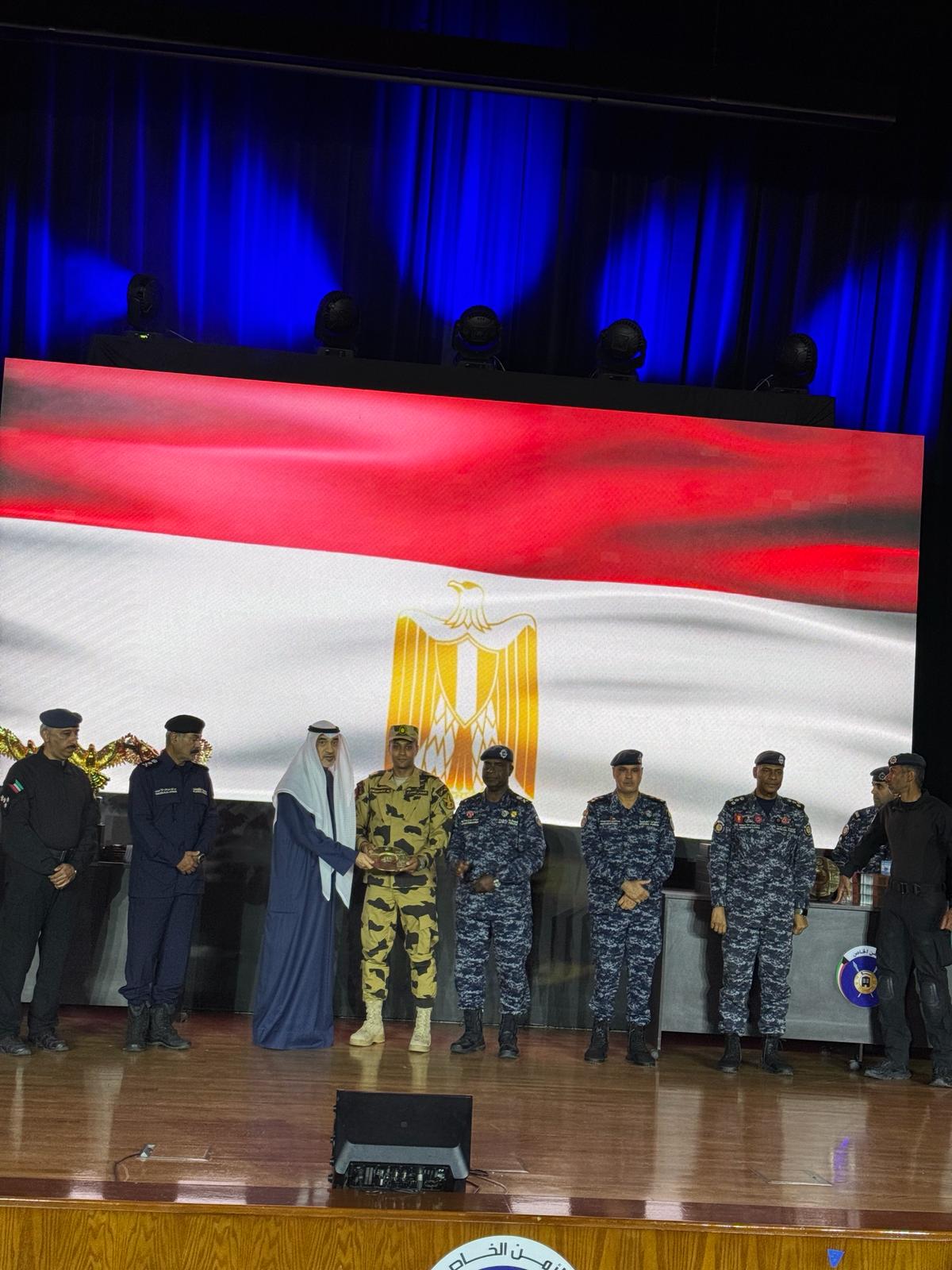 فوز فريق الكويت لمسابقة النخبة العالمية لفرق الاقتحام&nbsp; بالمركز الاول