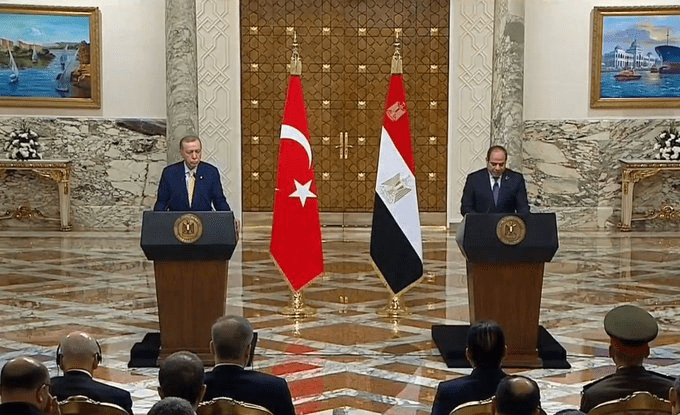 السيسي: مصر وتركيا تواجهان تحديات مشتركة فرضها الواقع المضطرب في المنطقة