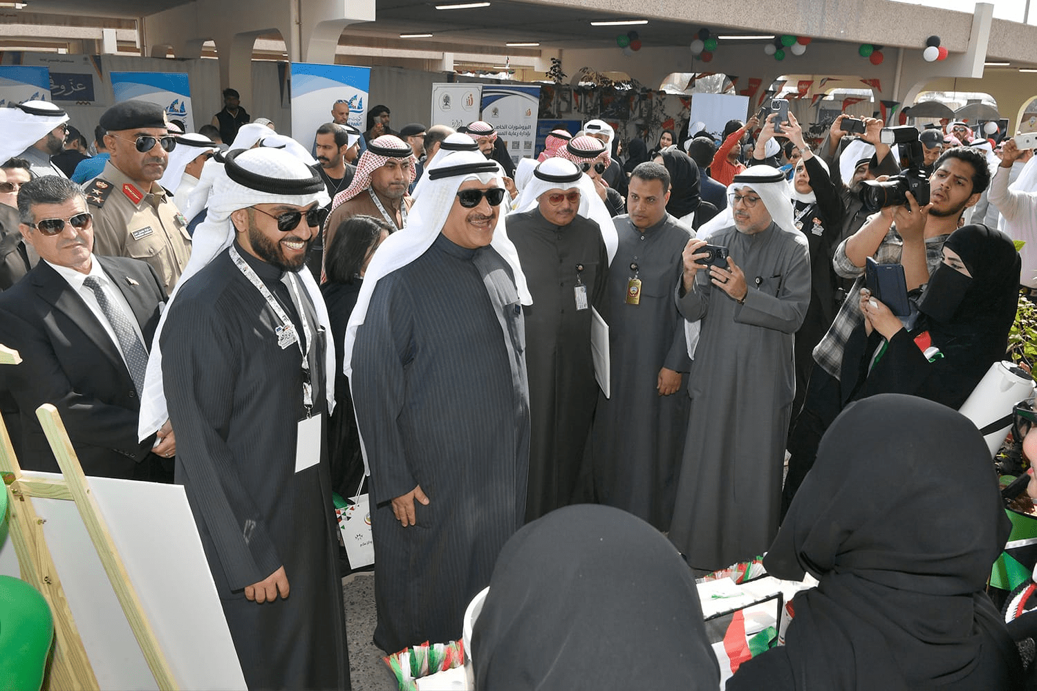 العوضي يدشن المعرض الوطني "عز وفخر"