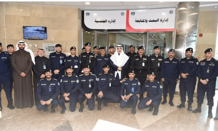 اليوسف يتفقد الإدارة العامة للجنسية ووثائق السفر لمتابعة سير العمل