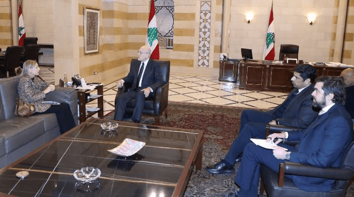 "أونروا" تحذر من مغبة إيقاف التمويل على آلاف الفلسطينيين في لبنان