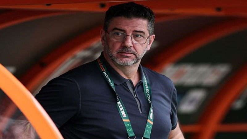 إقالة فيتوريا من تدريب مصر